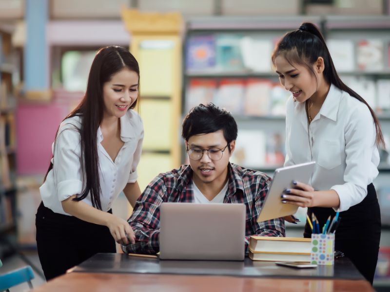 Tỷ lệ sinh viên sau khi tốt nghiệp ngành Quản trị kinh doanh có việc làm trong vòng 6 tháng là rất cao