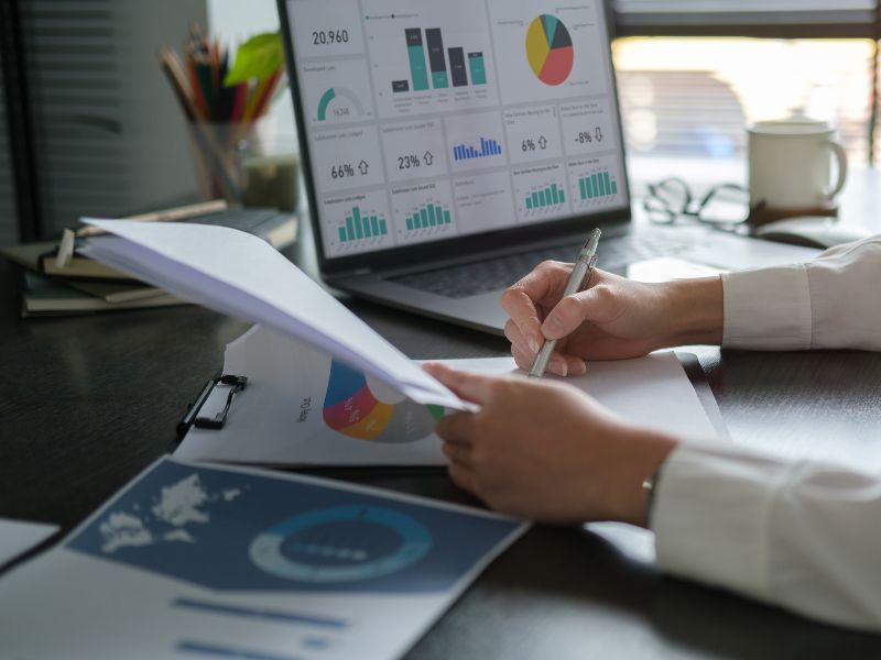 Quản trị Kinh doanh là gì? Quản trị Kinh doanh đào tạo về cách tổ chức, điều hành, quản lý hoạt động của doanh nghiệp, tổ chức