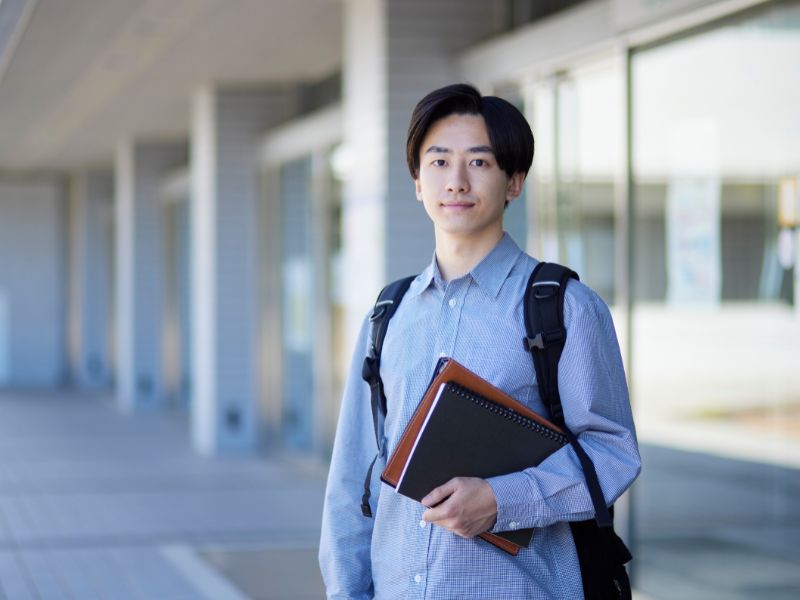 Xét tuyển học bạ giúp thí sinh giảm bớt áp lực thi cử và chủ động trong việc chuẩn bị hồ sơ