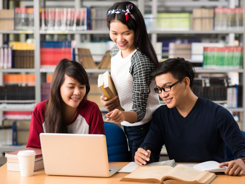 Điều kiện xét tuyển đại học từ xa CNTT được cho là “dễ thở” hơn so với hệ chính quy