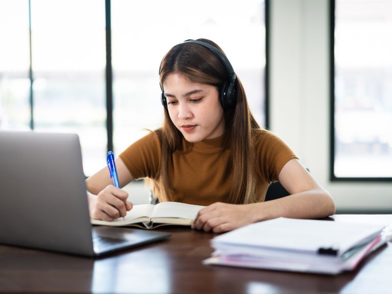 Học đại học từ xa CNTT cho người đi làm là lựa chọn rất đáng cân nhắc