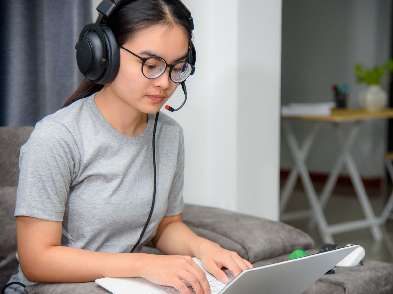 Phương pháp học CNTT từ xa hiệu quả: Tự rèn luyện kỹ năng tự học và giải quyết vấn đề