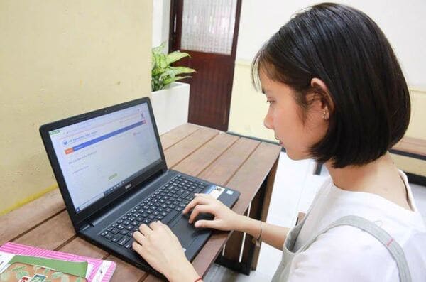 so-sanh-dai-hoc-tu-xa-ngon-ngu-anh-va-chinh-quy-5